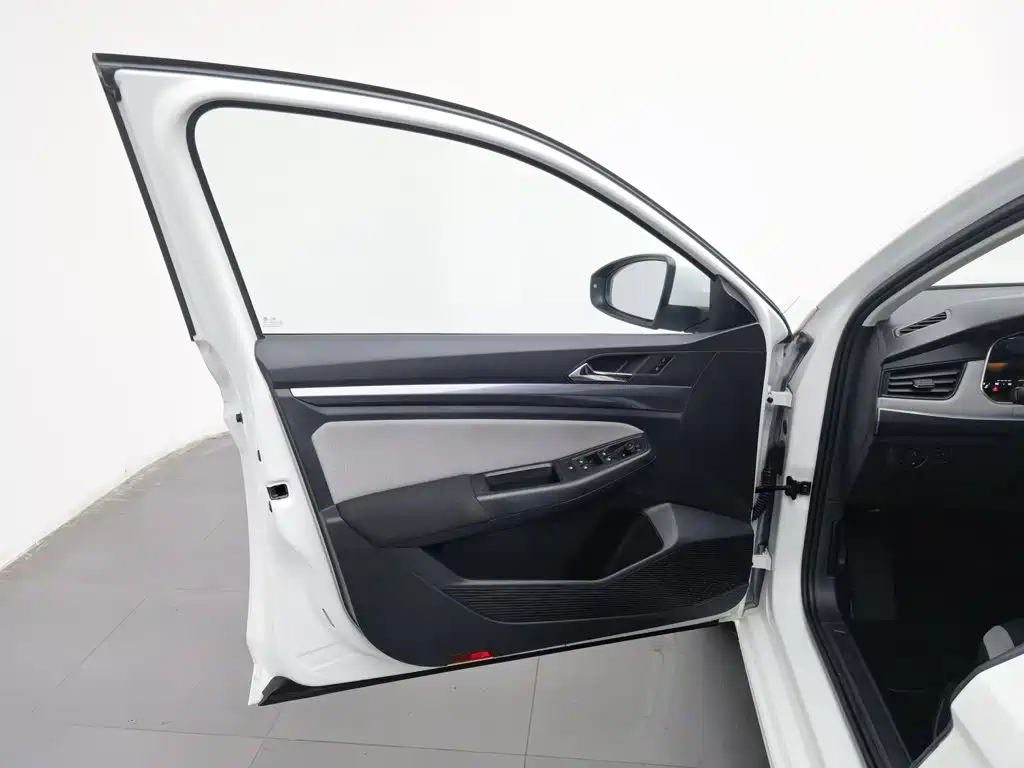 Volkswagen Bora — миниатюра 8