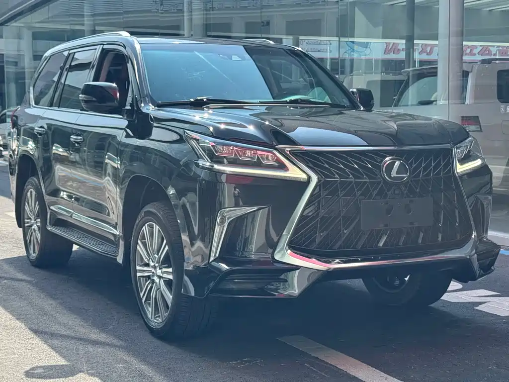 Lexus LX 2020