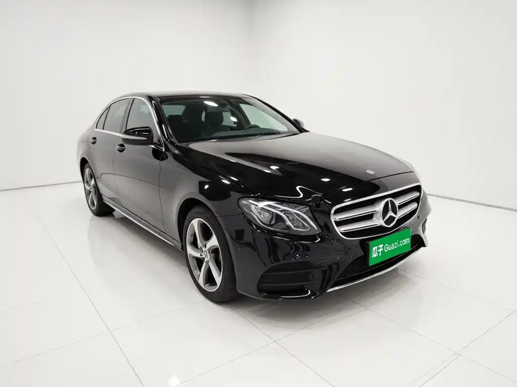 Mercedes-Benz E-Class — миниатюра 3