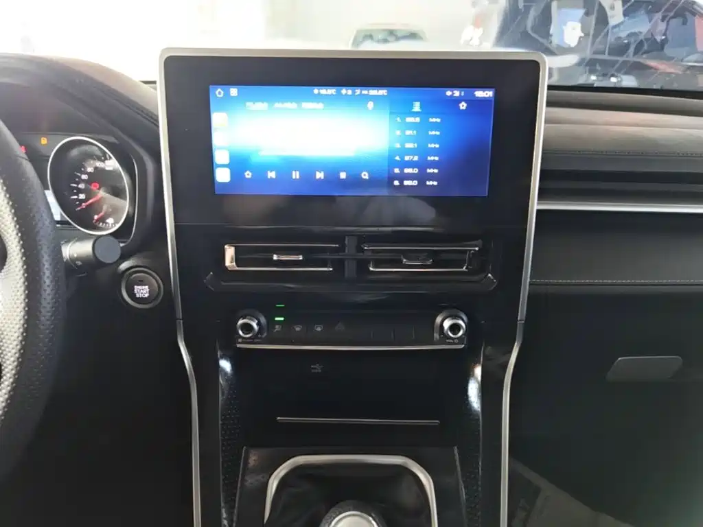 Haval M6 — миниатюра 13
