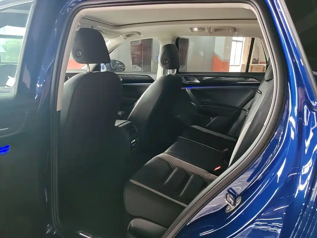 Volkswagen 探岳 GTE — миниатюра 17