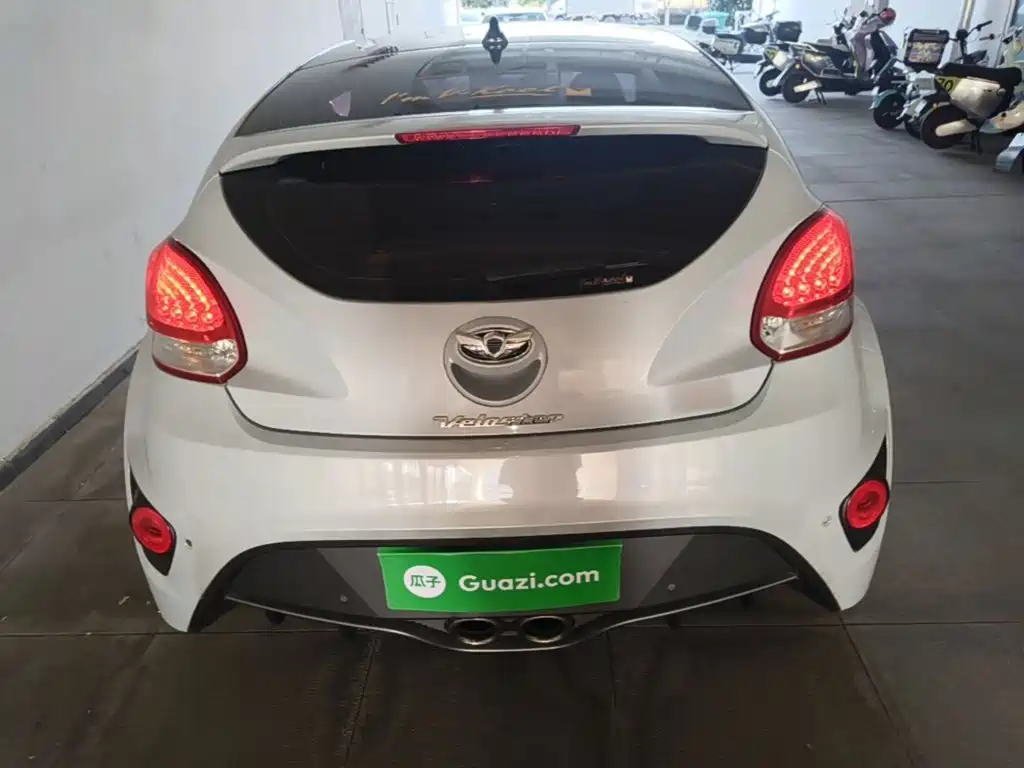Hyundai Veloster — миниатюра 6