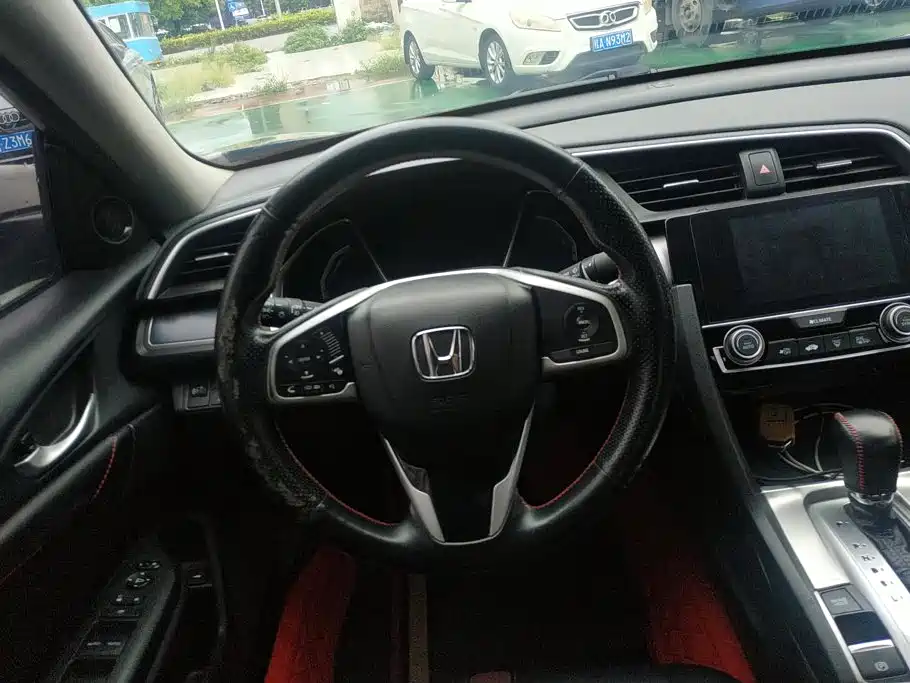 Honda Civic — миниатюра 15