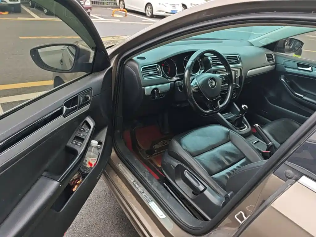 Volkswagen Sagitar — миниатюра 14