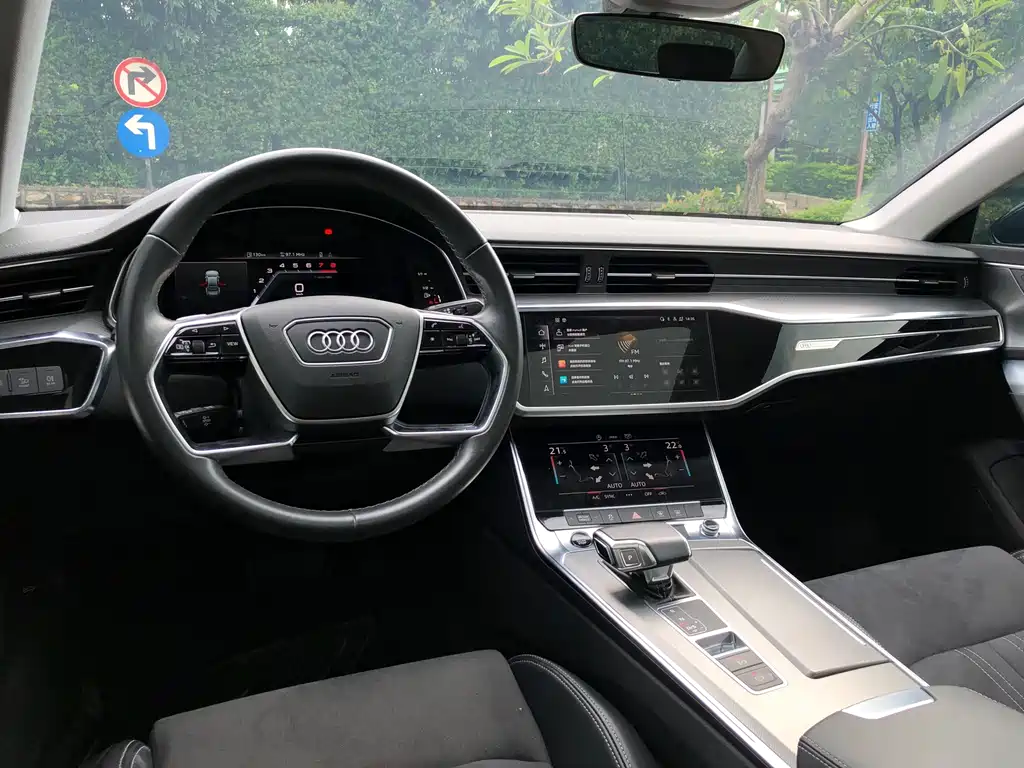 Audi A7L — миниатюра 18