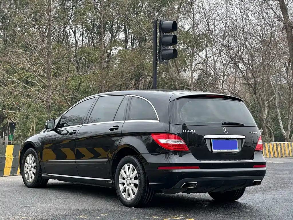 MERCEDES-BENZ R CLASS