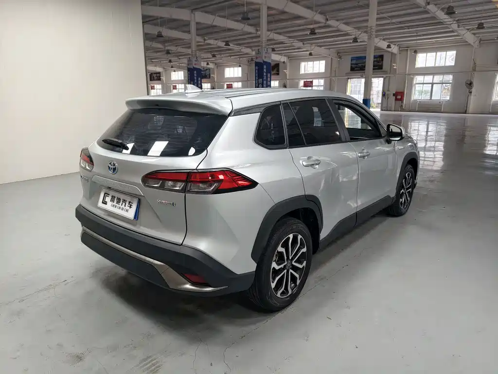 Toyota Frontlander — миниатюра 4