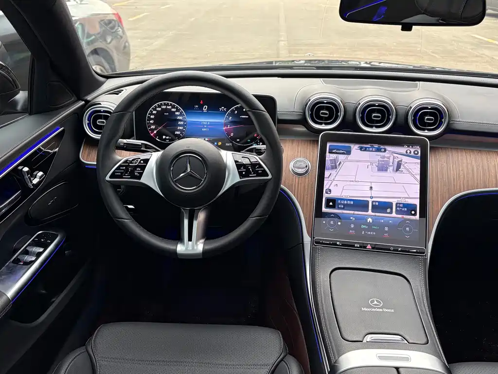 Mercedes-Benz C-Class — миниатюра 7