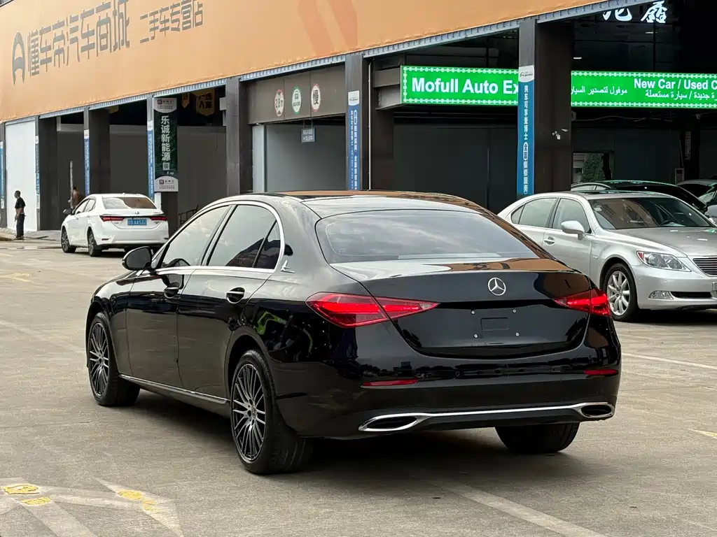 Mercedes-Benz C-Class — миниатюра 17