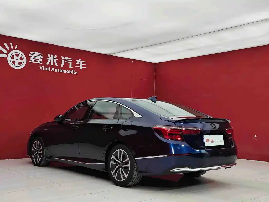 Honda Inspire — миниатюра 2