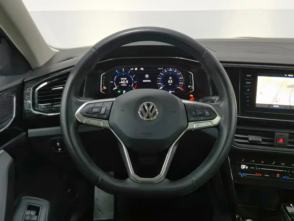 Volkswagen 探岳 GTE — миниатюра 11