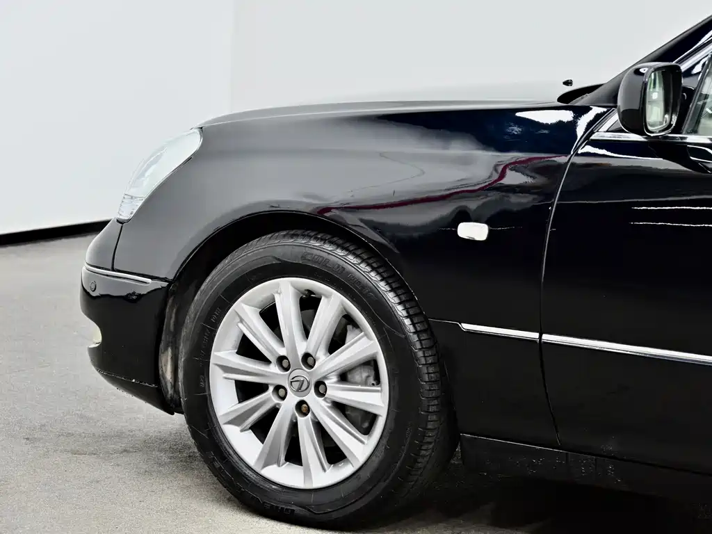 Lexus LS — миниатюра 26