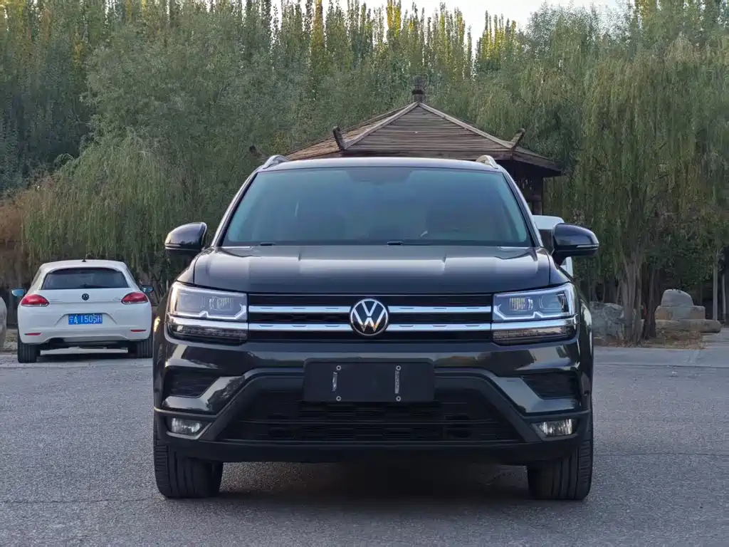 Volkswagen Tharu — миниатюра 2