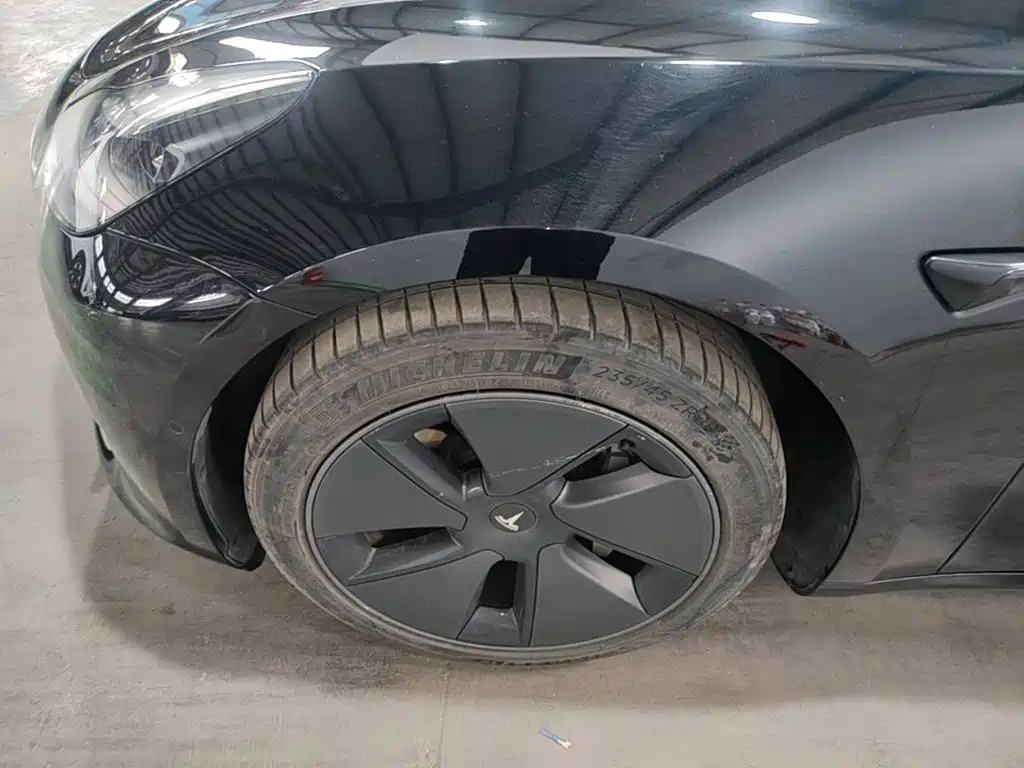 Tesla Model 3 — миниатюра 25