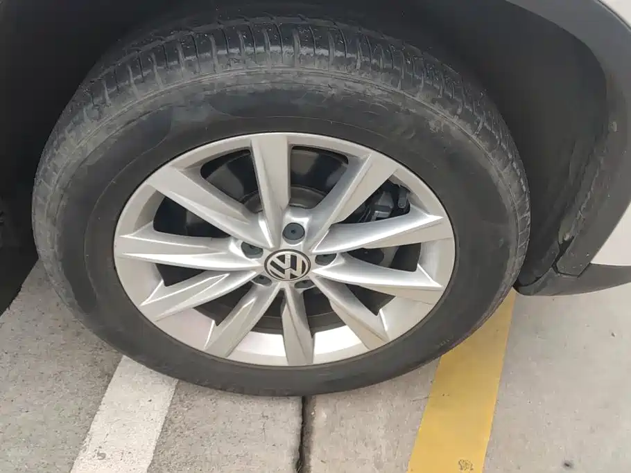 Volkswagen Tiguan — миниатюра 6