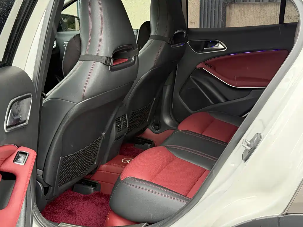 Mercedes-Benz GLA — миниатюра 8
