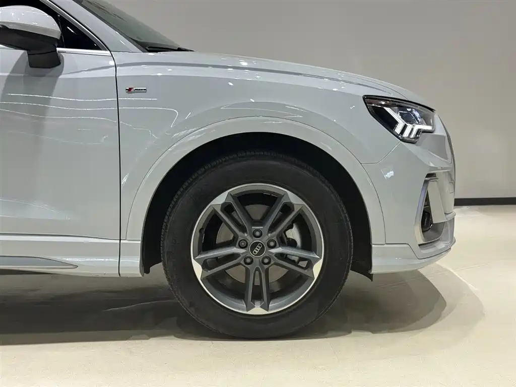 Audi Q3 — миниатюра 8