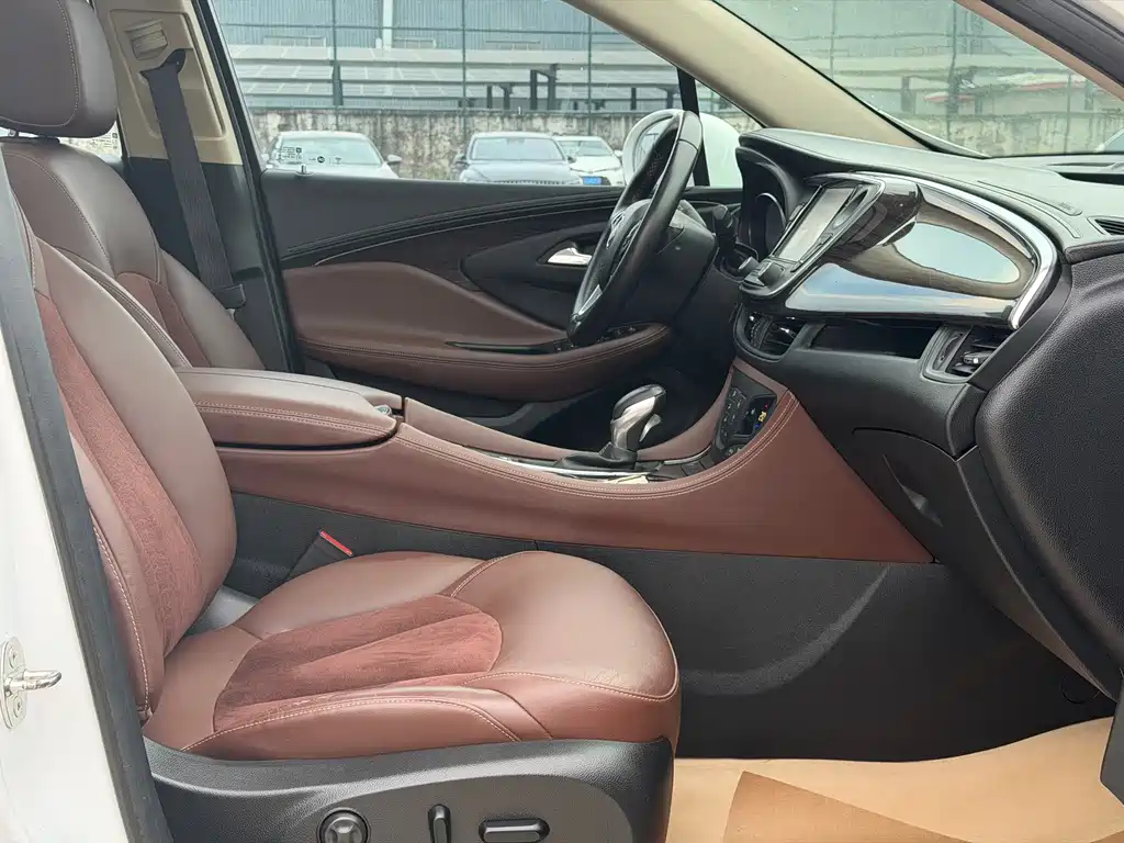 Buick Envision Plus — миниатюра 10