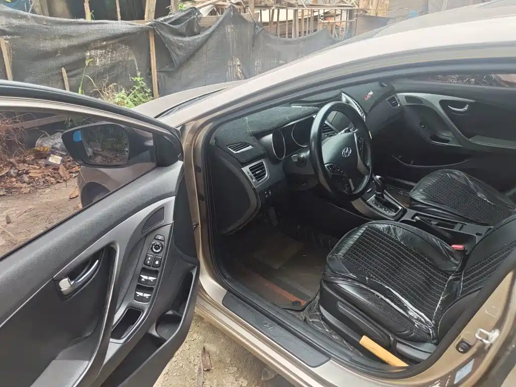 Hyundai Elantra Langdong — миниатюра 14