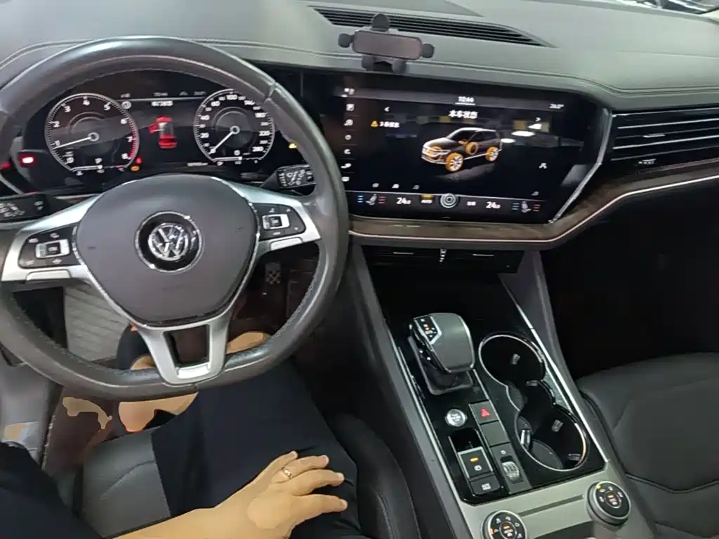 Volkswagen Touareg 2019 2.0TSI V