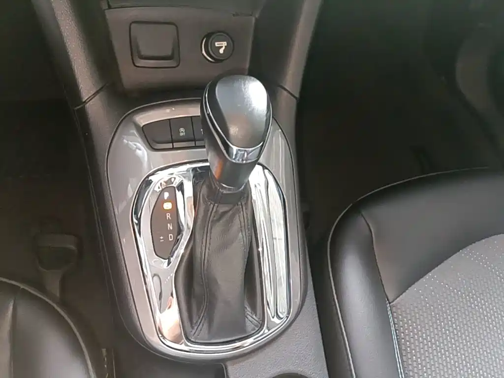 Chevrolet Cruze — миниатюра 14