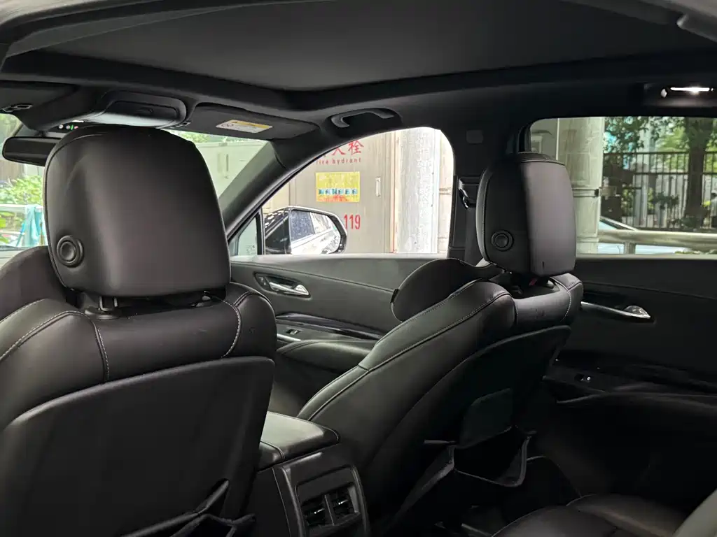 Cadillac XT4 — миниатюра 4