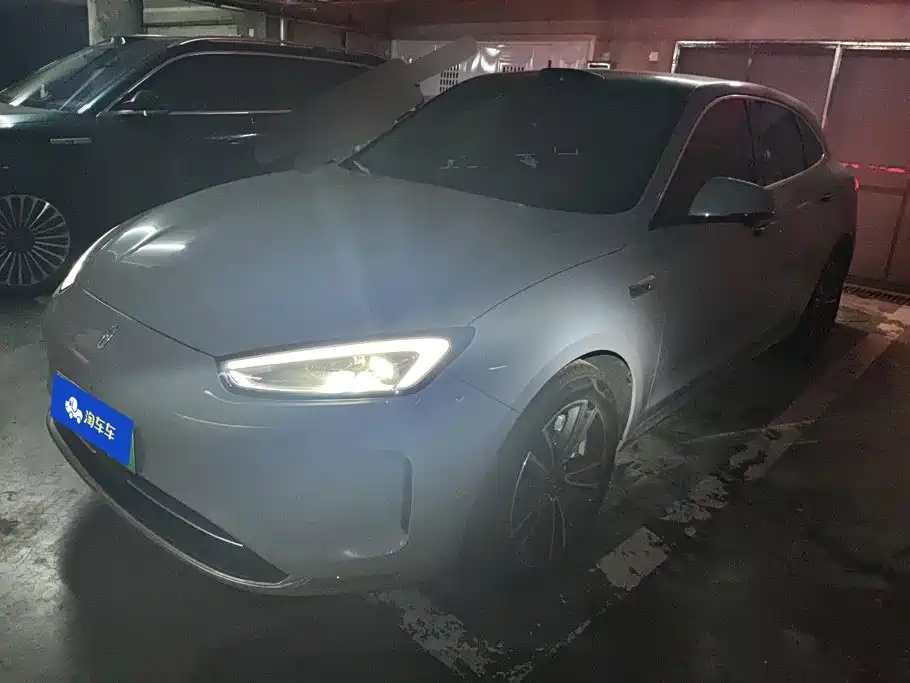 AITO Wenjie AITO M5