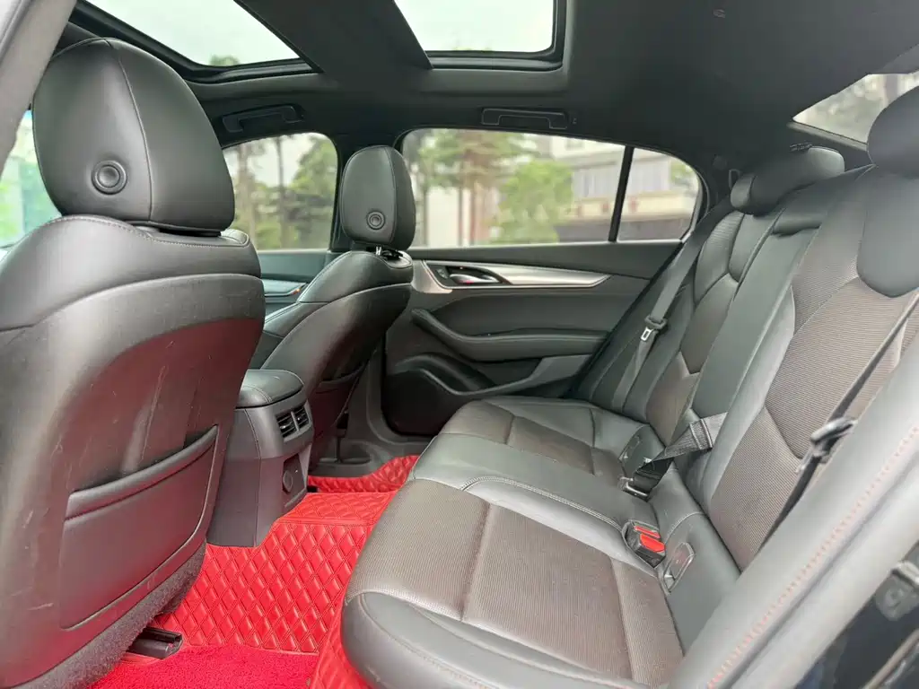 Cadillac CT5 — миниатюра 8