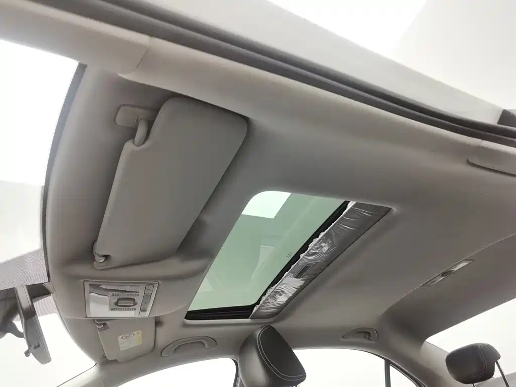 Skoda Rapid — миниатюра 14