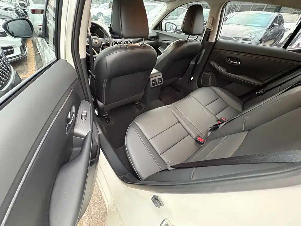 Nissan Sylphy — миниатюра 4