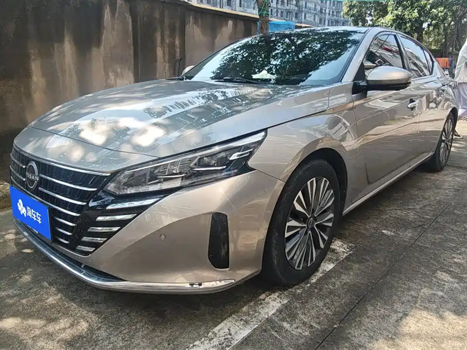 Nissan Teana 2023