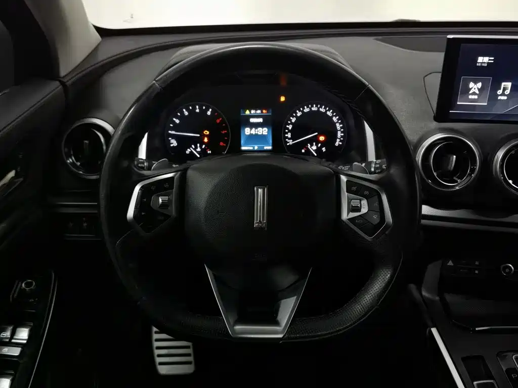 Wey Wey VV5 — миниатюра 11