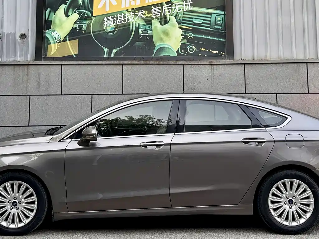 Ford Mondeo — миниатюра 5