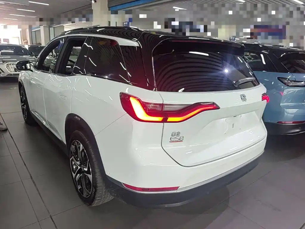 NIO ES8 — миниатюра 5