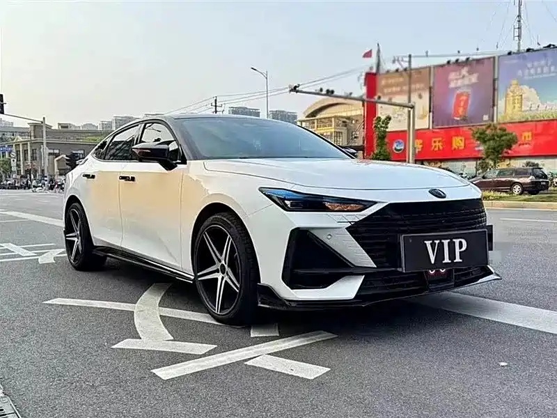 Changan UNI-V — миниатюра 3