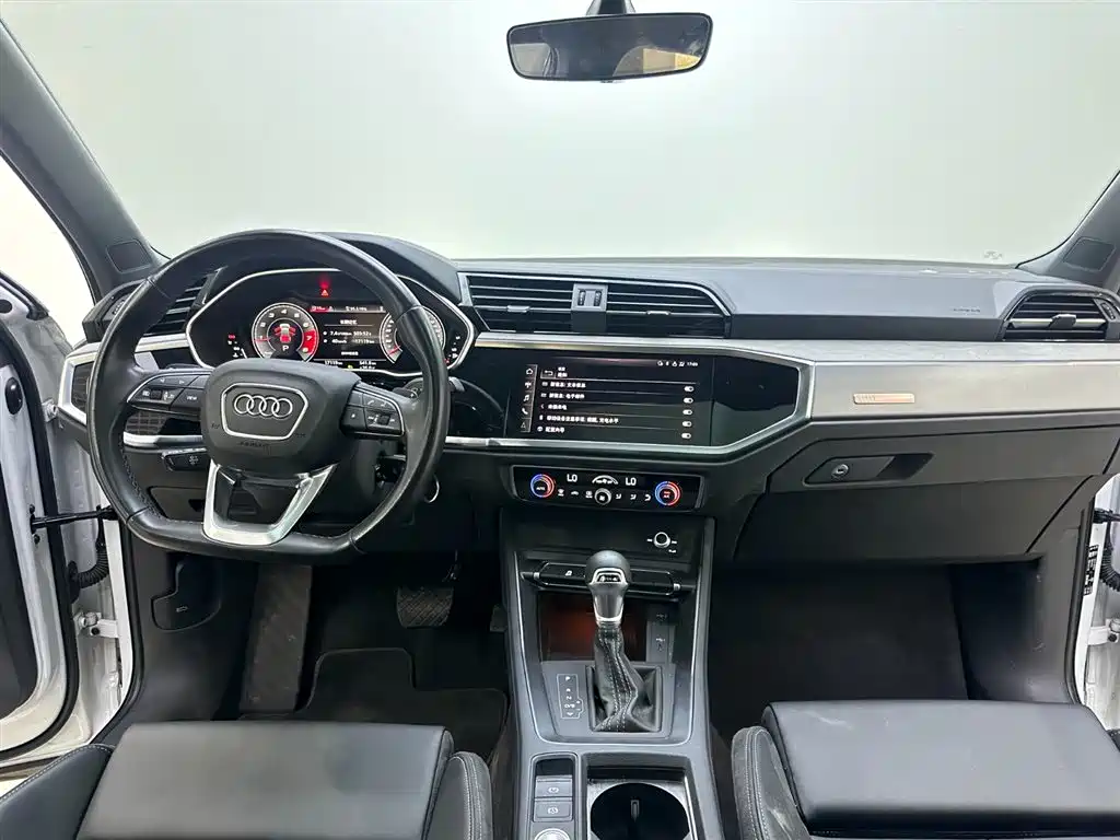 Audi Q3 — миниатюра 11
