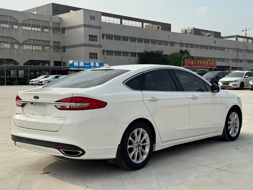 Ford Mondeo — миниатюра 4