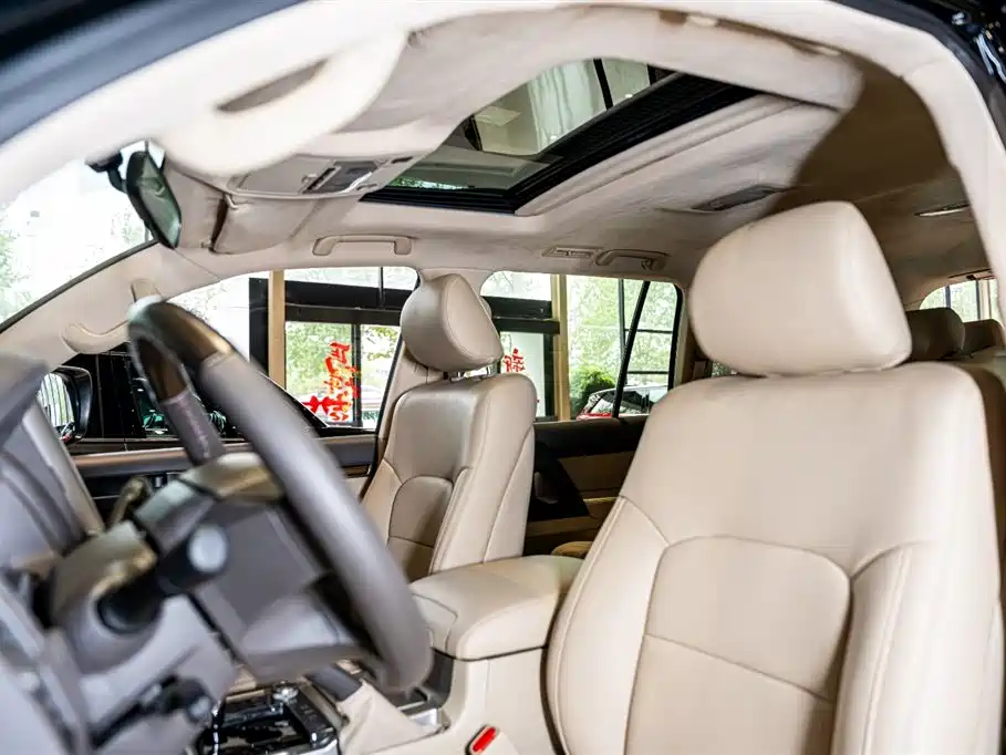 Toyota Land Cruiser 2019 4.0L AT