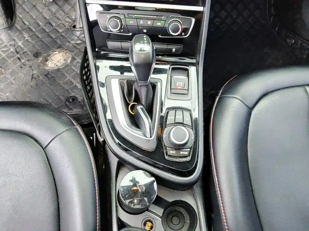 BMW 2 Series Active Tourer — миниатюра 14