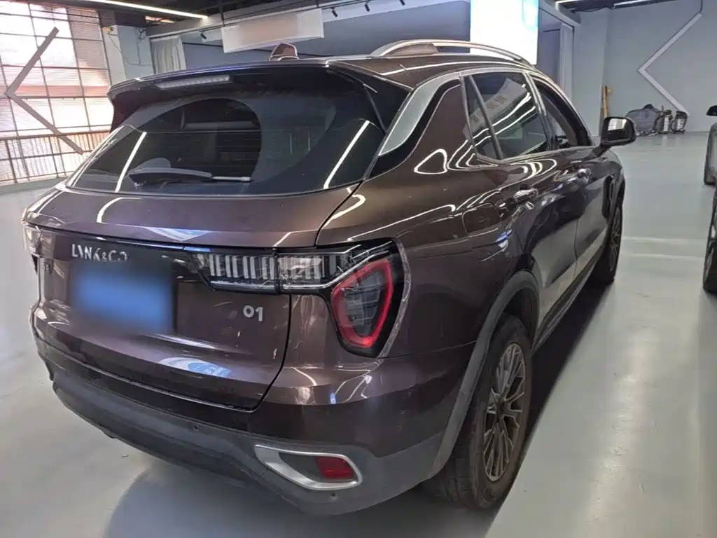 Lynk & Co 01 — миниатюра 7