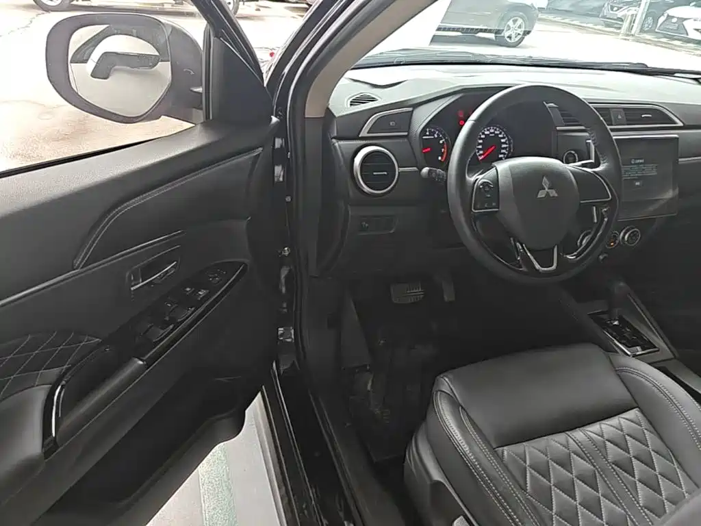 Mitsubishi ASX — миниатюра 16