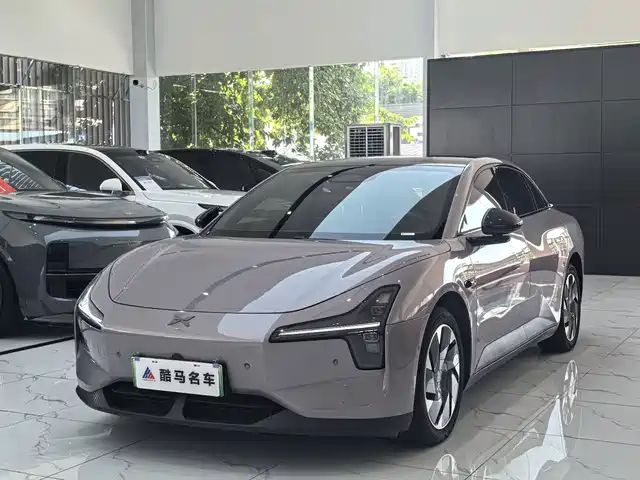 2025 Xpeng Mona M03