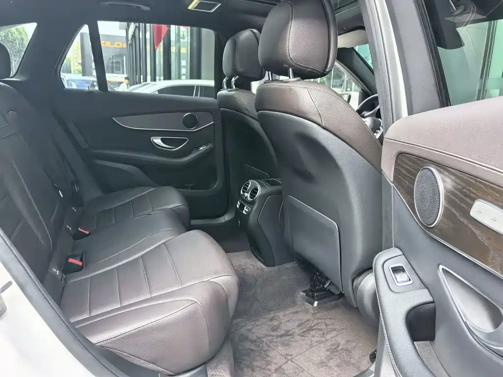Mercedes-Benz GLC — миниатюра 11