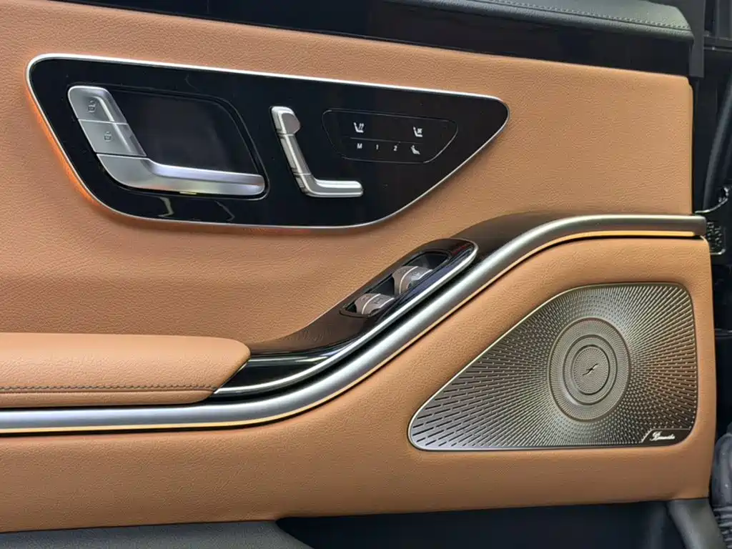 Mercedes-Benz S-Class — миниатюра 14