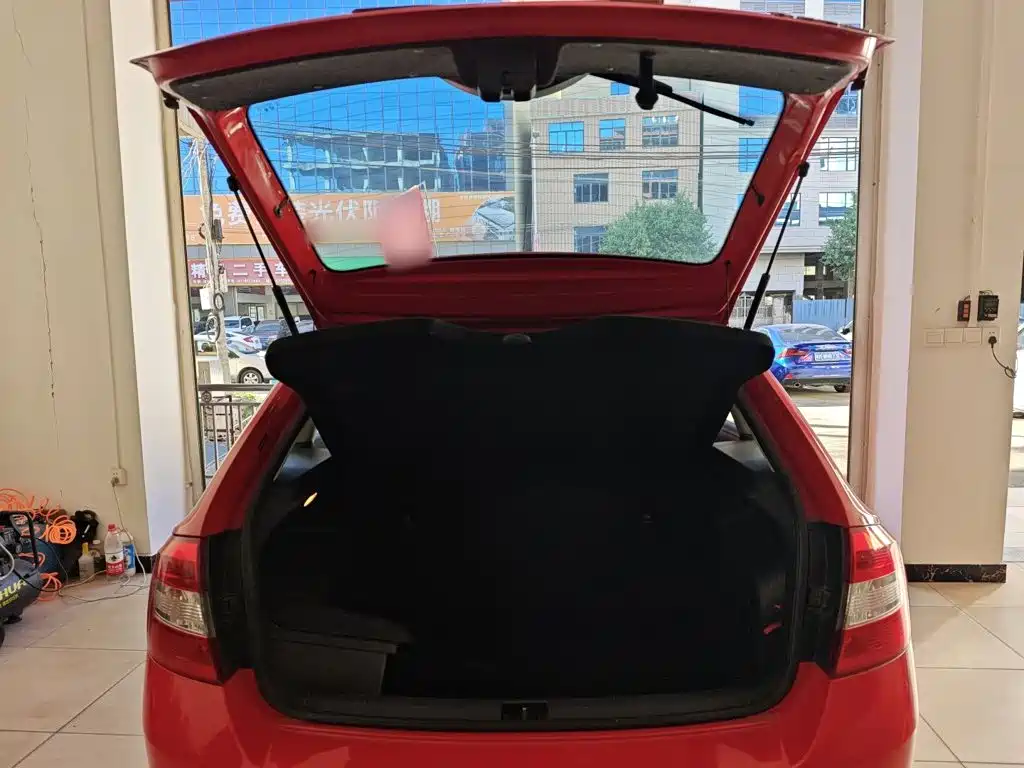 Skoda Rapid Spaceback — миниатюра 19