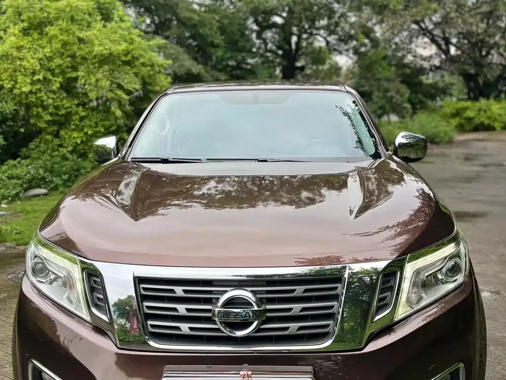 NISSAN NAVARRA