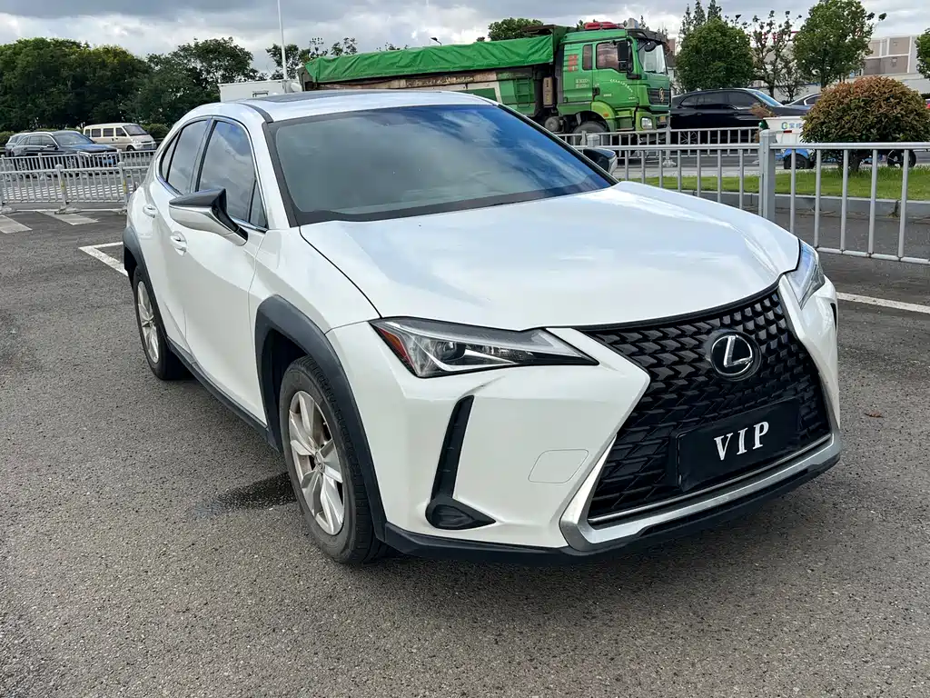 Lexus UX — миниатюра 3