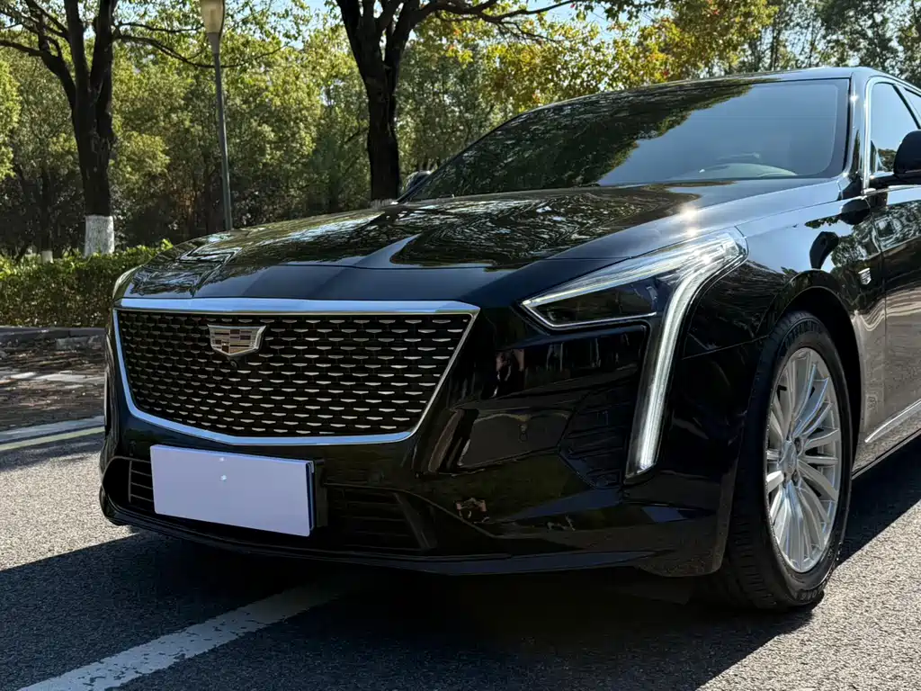 CADILLAC CT6