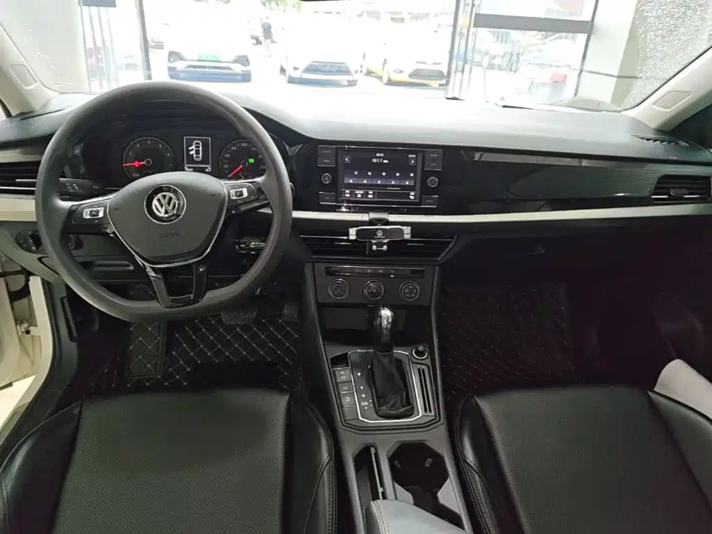 Volkswagen Lavida — миниатюра 10