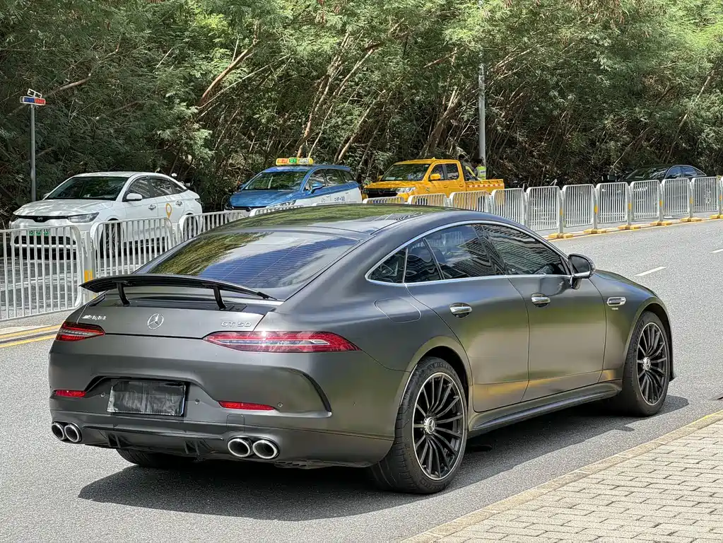 MERCEDES-BENZ AMG GT